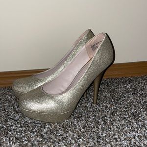 Size 7, Gold Sparkle Heels from Target